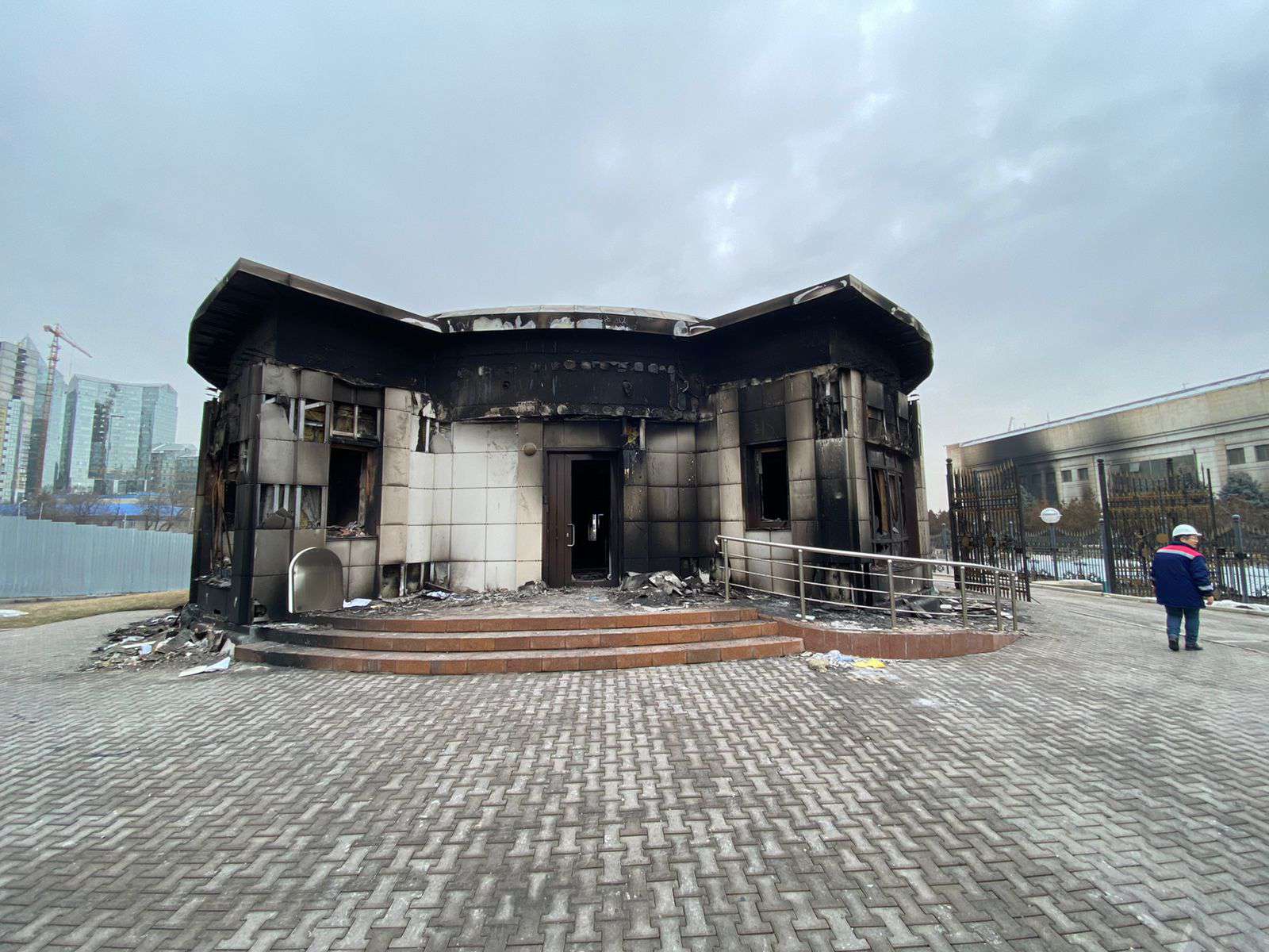 Январские события: в Генпрокуратуре рассказали обстоятельства смерти 12-ти человек при штурме резиденции в Алматы