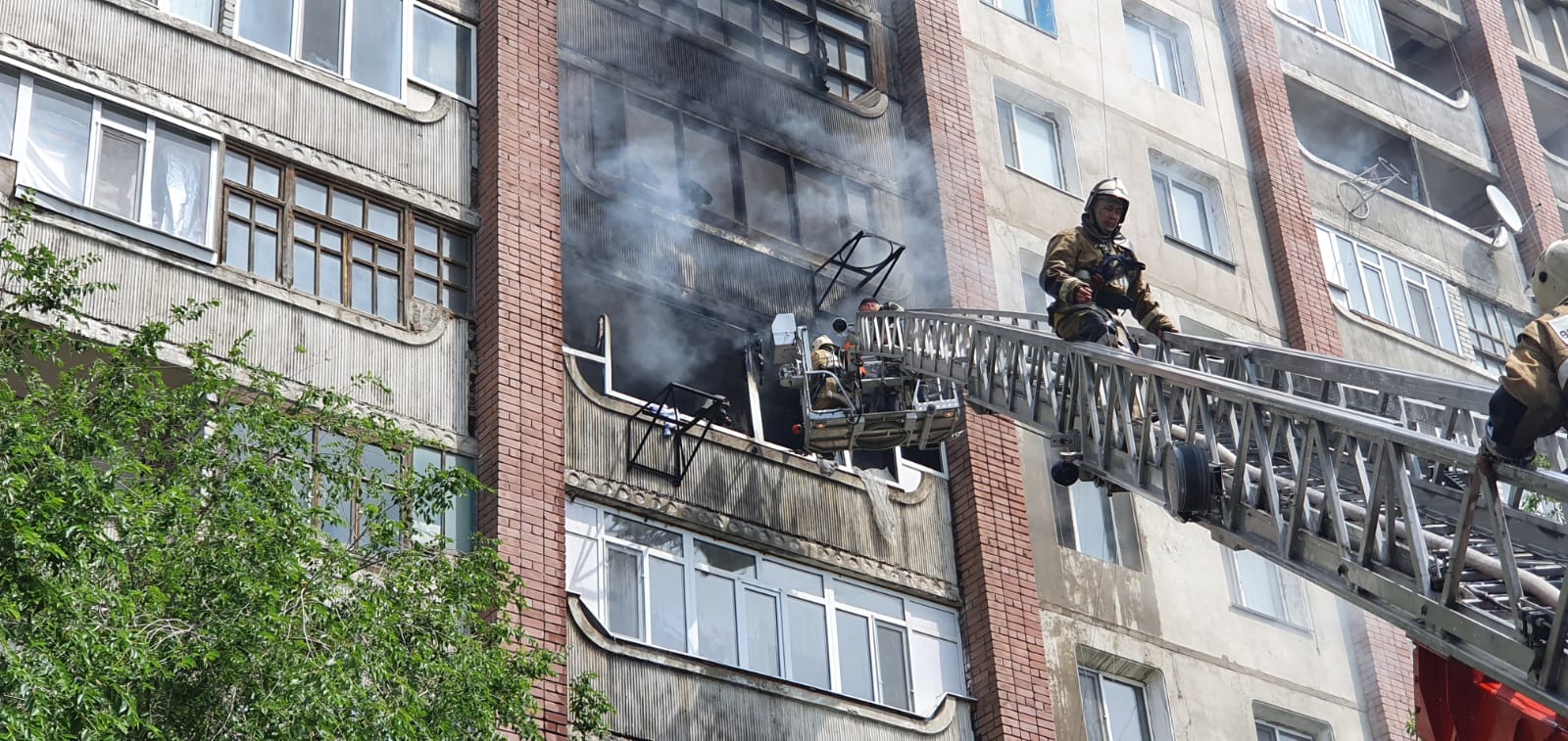 Квартира сгорела в Семее, есть пострадавшие