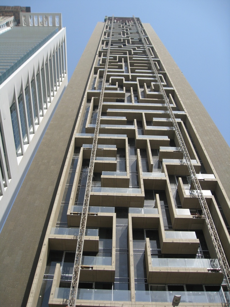 Maze tower. здание по уровням. Maze tower dubai. аль ростамани мэйз тауэр. башня maze tower.
