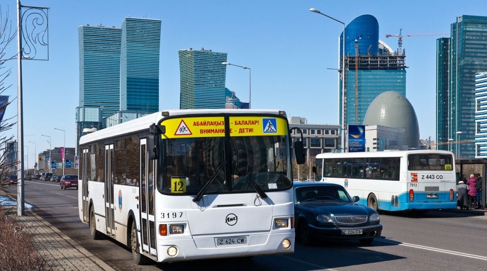 Проезд автобусом астана. Транспортного контроля Астана ЛРТ. 24 Автобус Астана. 43 Автобус Астана. Астана автобус сбоку.
