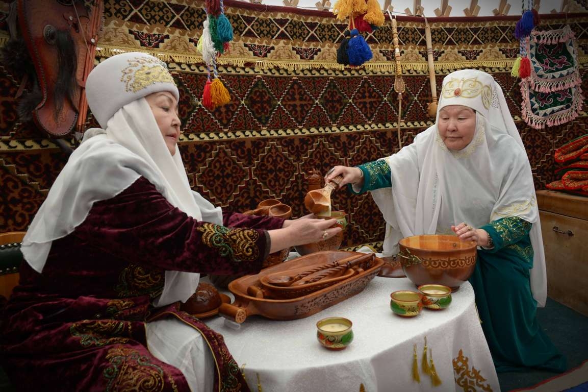 Наурыз туралы сценарий. Наурыз коже. 22 Наурыз. Наурыз коже әже. Шашу казахская традиция.