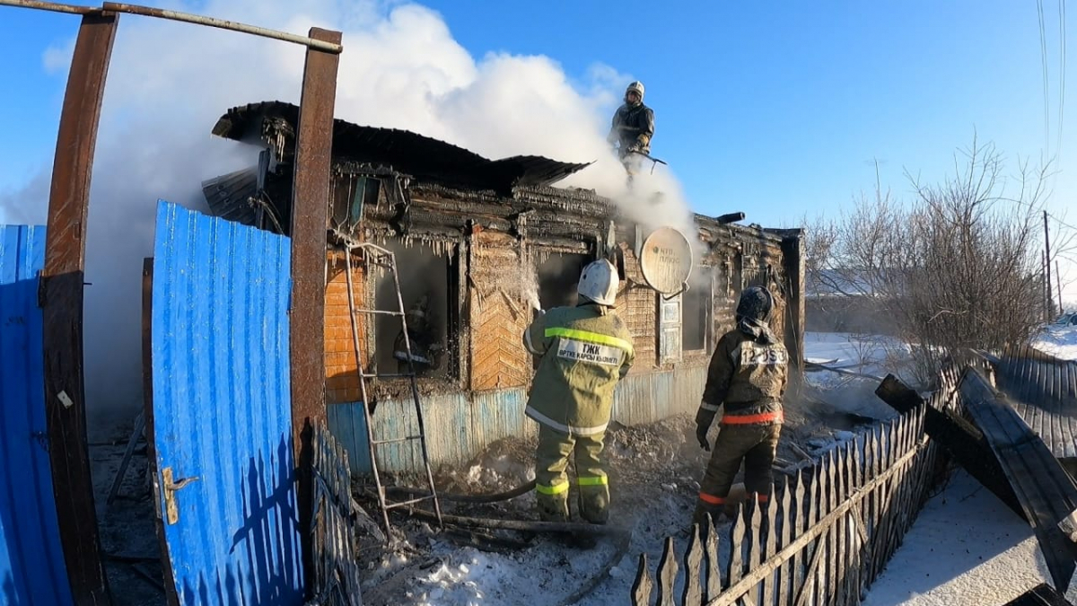 Молодая семья с малолетним ребенком погибла при пожаре в СКО