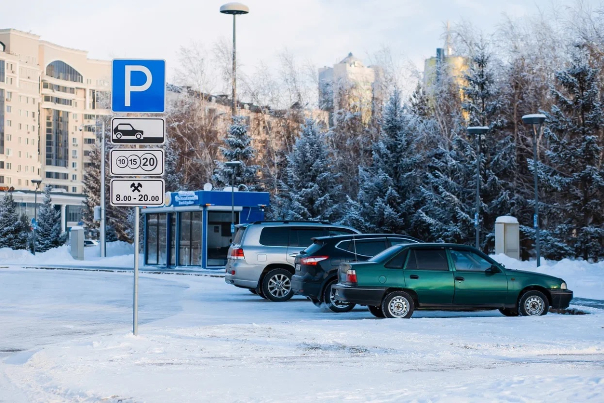 Где запустят платные парковки в Нур-Султане