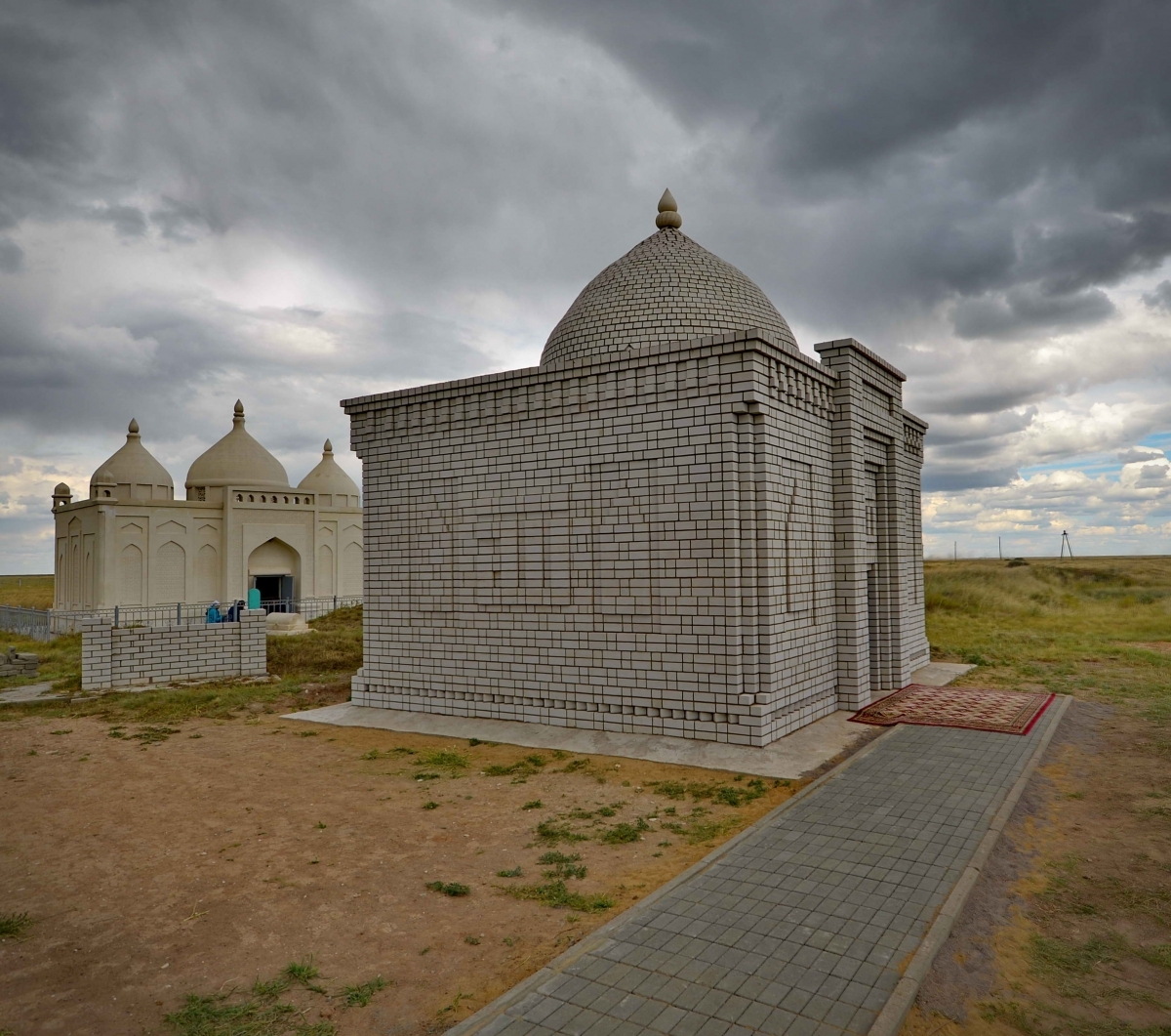 В память о славных предках