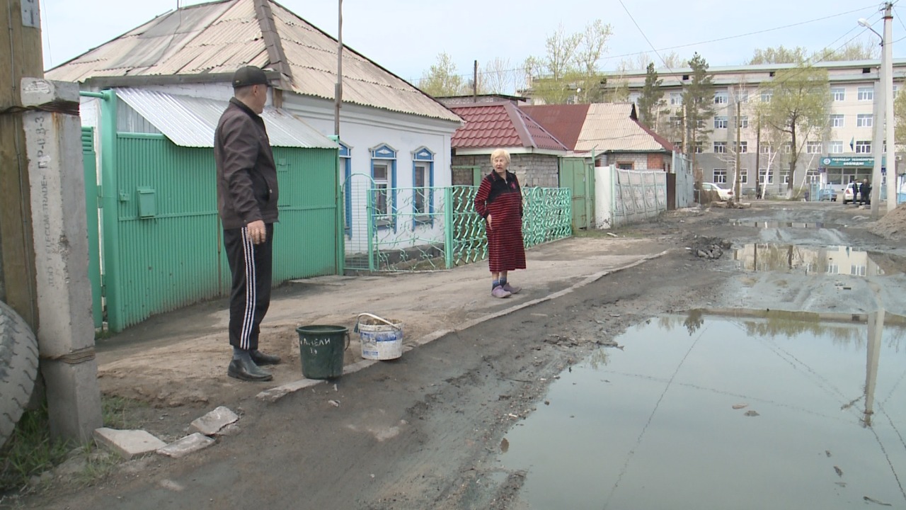 По уши в проблемах, по колено в воде