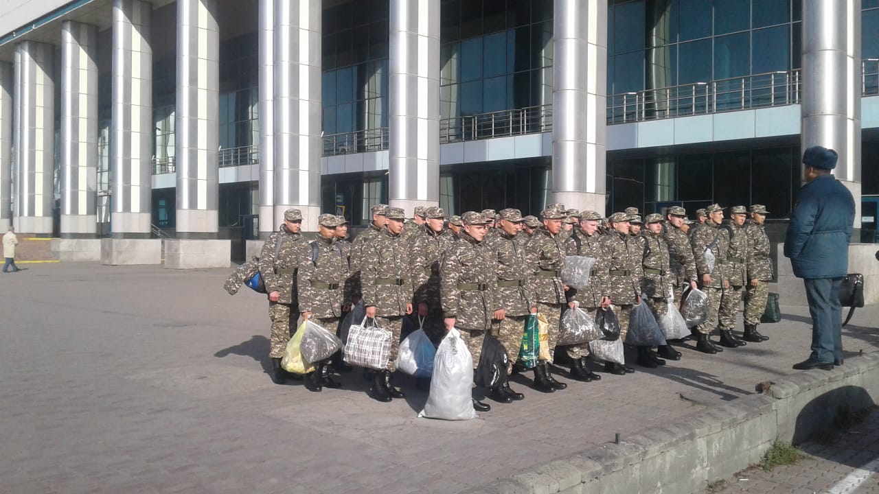 Призывники из Астаны, ВКО и Костаная прибыли в Десантно-штурмовые войска