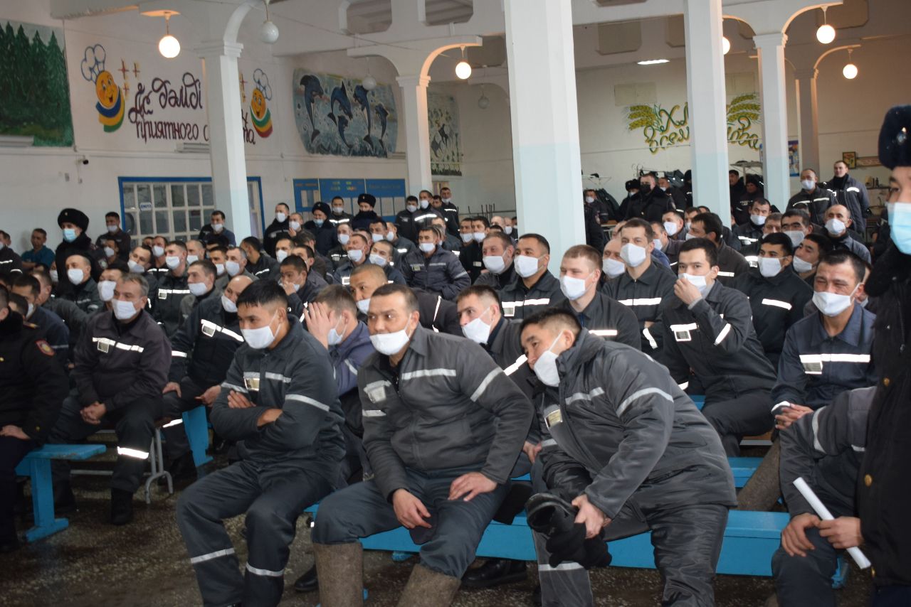 Зона тюрьма. Исправительная колония. Можайск колония для несовершеннолетних. Ик 6 стенькино рязанская. Зэки в тюрьме.